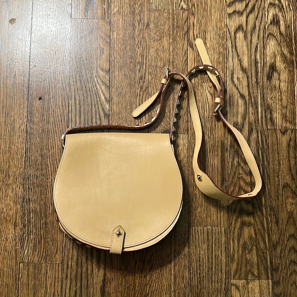 🎉HP🎉 Rebecca Minkoff Skylar Saddle Bag Tan with Gold Hardware Genuine Leather - Picture 2 of 11
